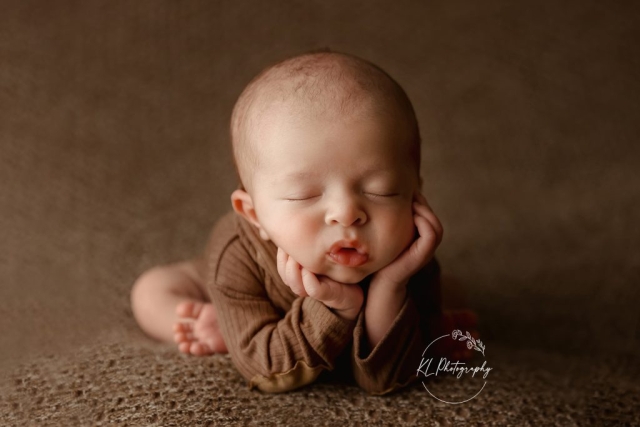 Binghamton area newborn photography, newborn photographer near me, Endicott newborn photographer, Vestal newborn photographer, affordable newborn photographer, baby pictures, baby pictures near me,