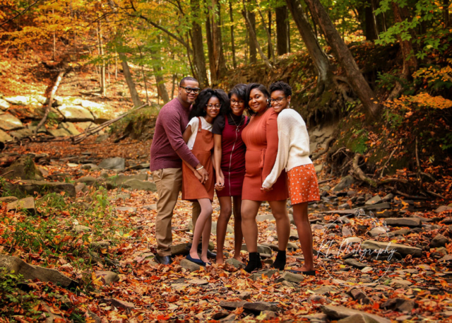 Family photographer near me, Binghamton family photographer, Endicott Family Photographer, Vestal Family photographer, Studio family pictures, outdoor family pictures, outdoor family photographer, photographer good with kids, children photographer, kids photos, kids photos near me, best photographer near me, best family photographer near me, photographer good with kids,