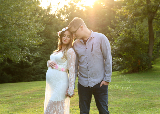 Binghamton Maternity, Maternity photos near me, Maternity outdoor, maternity studio, Endicott Maternity Photographer, Vestal Maternity photos