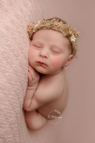 Binghamton area newborn photography, newborn photographer near me, Endicott newborn photographer, Vestal newborn photographer, affordable newborn photographer, baby pictures, baby pictures near me,