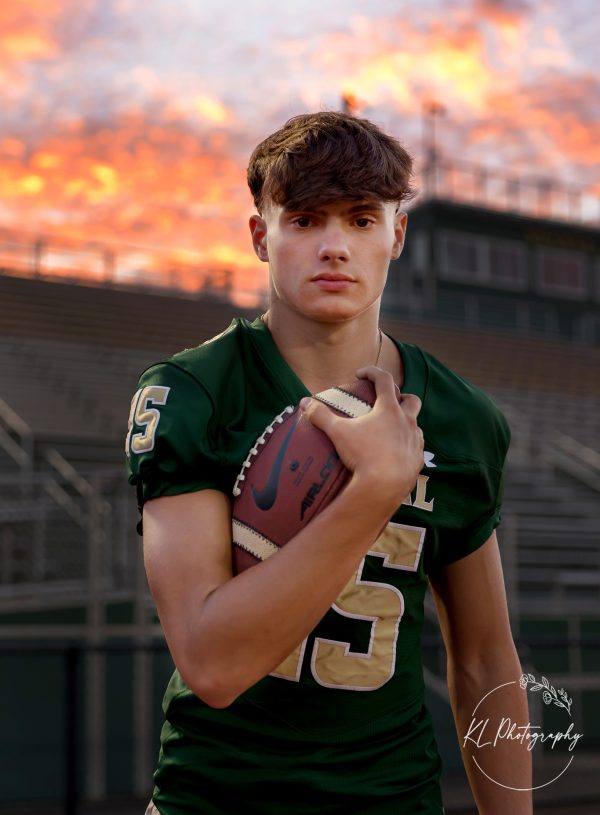 Grayson – High School Senior Photography