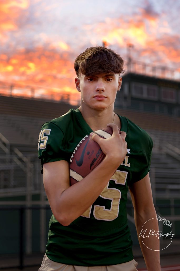 KL Photography class of 2024 senior portraits