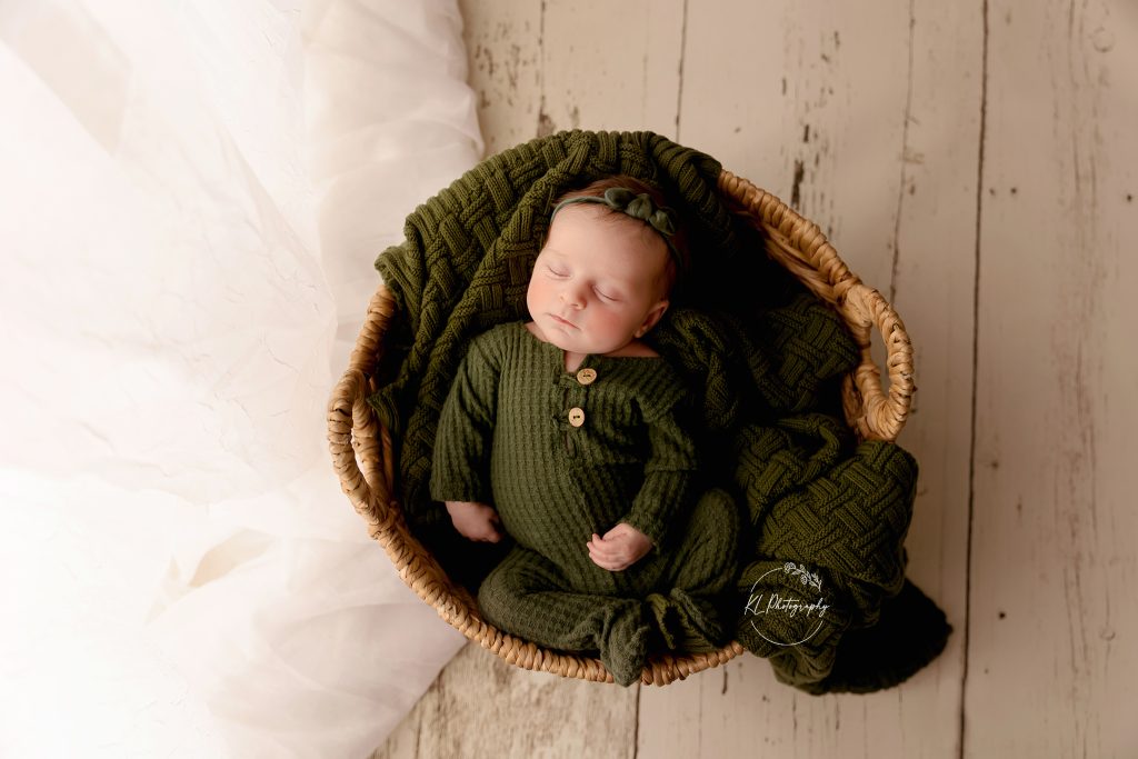 Newborn, newborn photography, Newborn pictures, Vestal, NY, studio photography